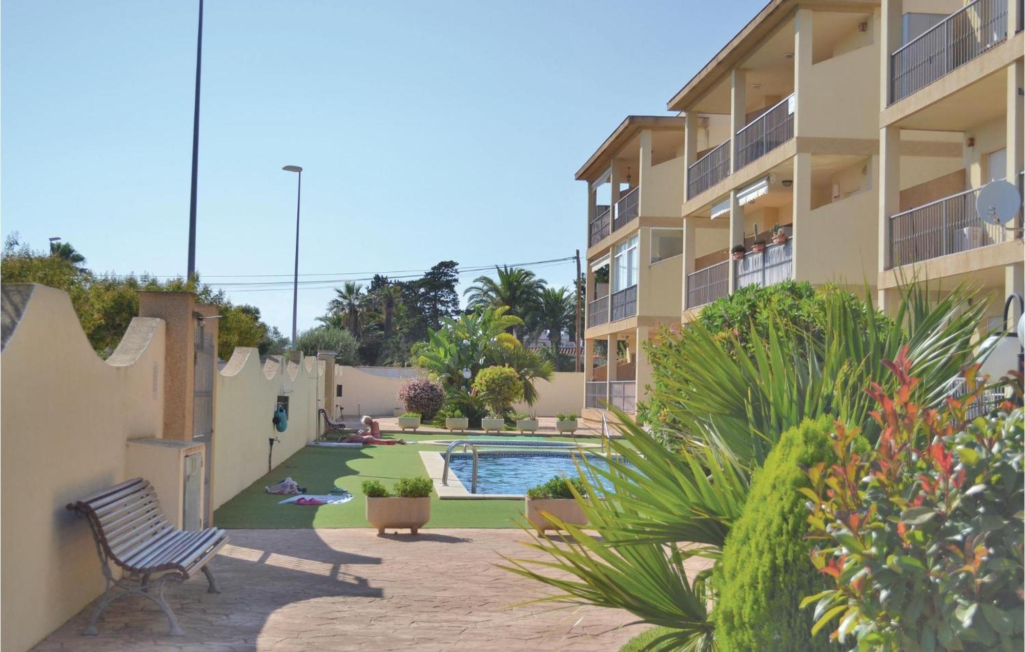 2 Bedroom Awesome Apartment In Vinarós Exterior photo